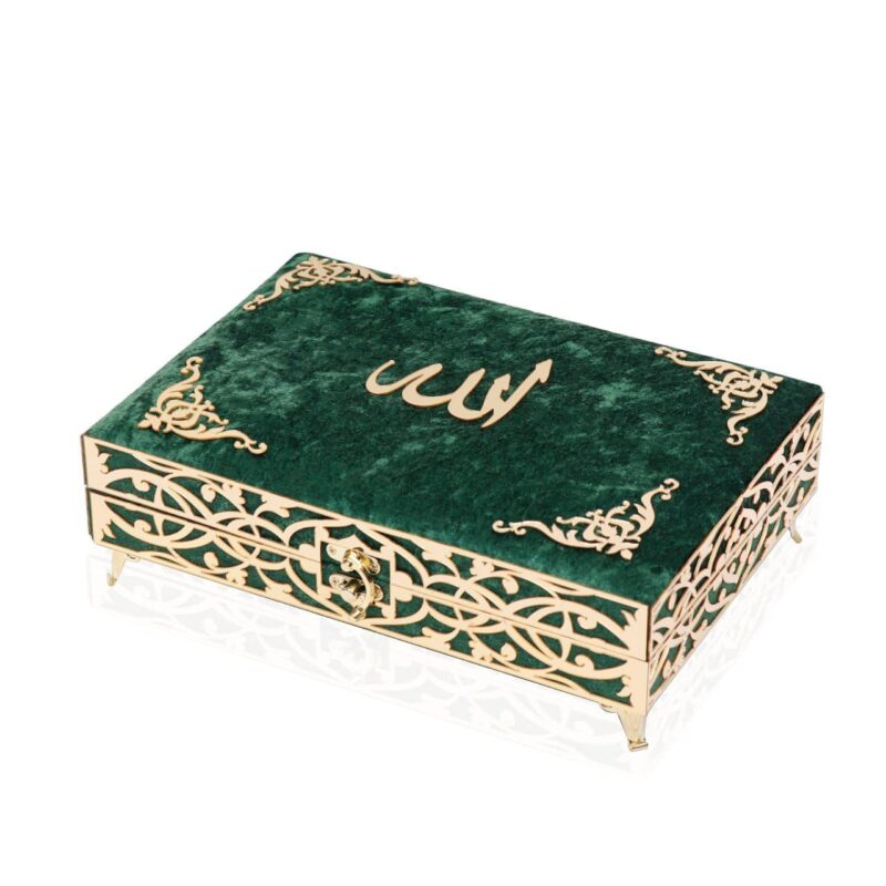 Holy Quran Keepsake Ikra Gift Set for Women - With Hijab & Tasbih -Green